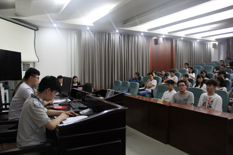 法學(xué)院模擬法庭